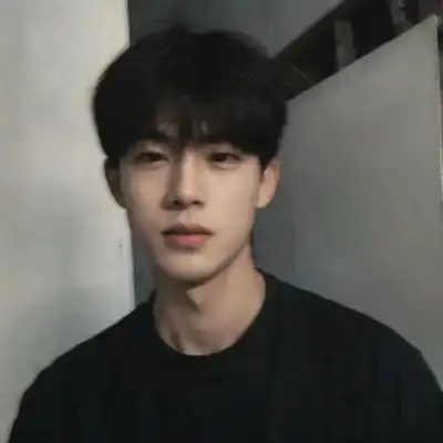 杨逸飞